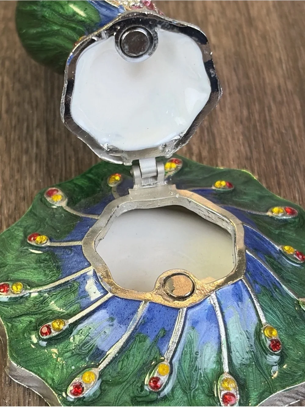 Enamel & Rhinestone Hinged Peacock Jewelry Pill Trinket Box Magnetic Metal